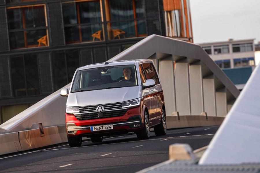  Volkswagen Multivan Bulli (T6.1) 2019 года  (фото 62 из 86)